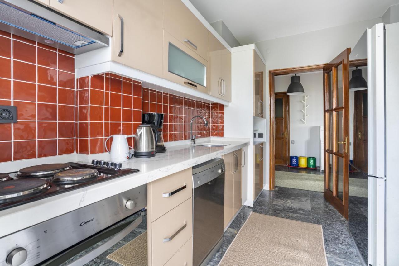 Apartament Spacious Flat Near Caddebostan Coast Stambuł Zewnętrze zdjęcie